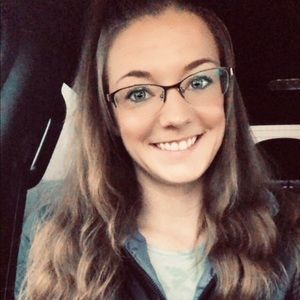 Meet your Posher, Shelby